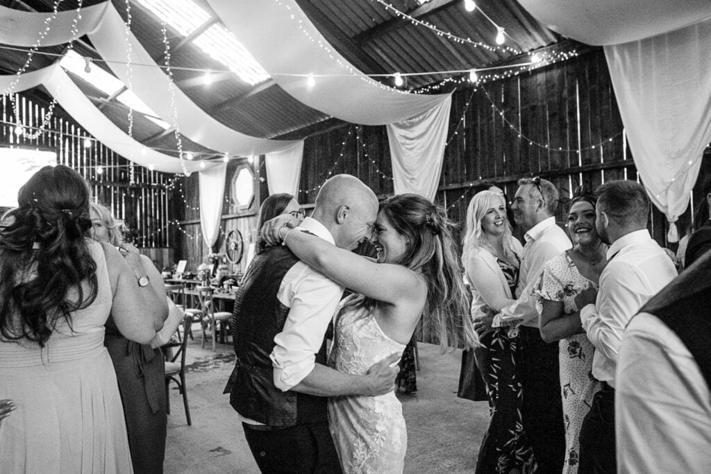 This image has an empty alt attribute; its file name is Deepdale_Farm_Wedding-31-1024x683.jpg